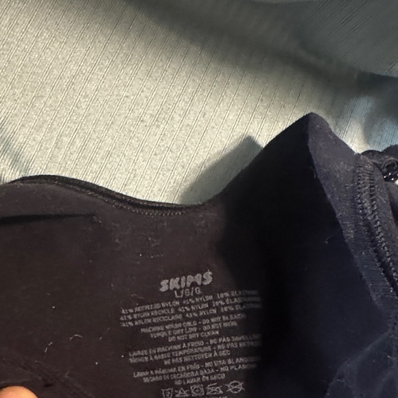 SKIMS shapewear - Picture 2 of 2